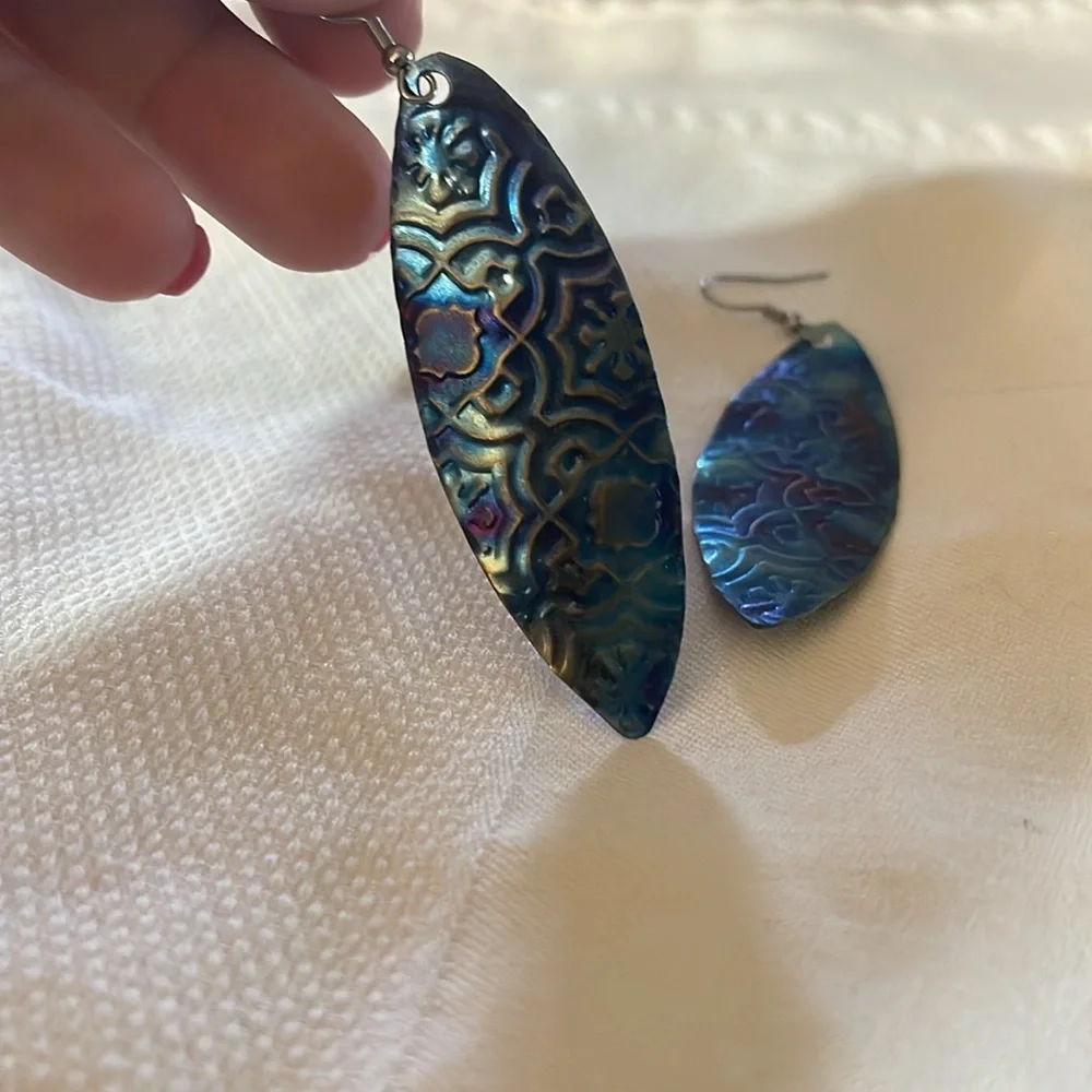 Pretty Blue Purple BoHo Surf Board Shape Dangle Earrings - Picture 3 of 3